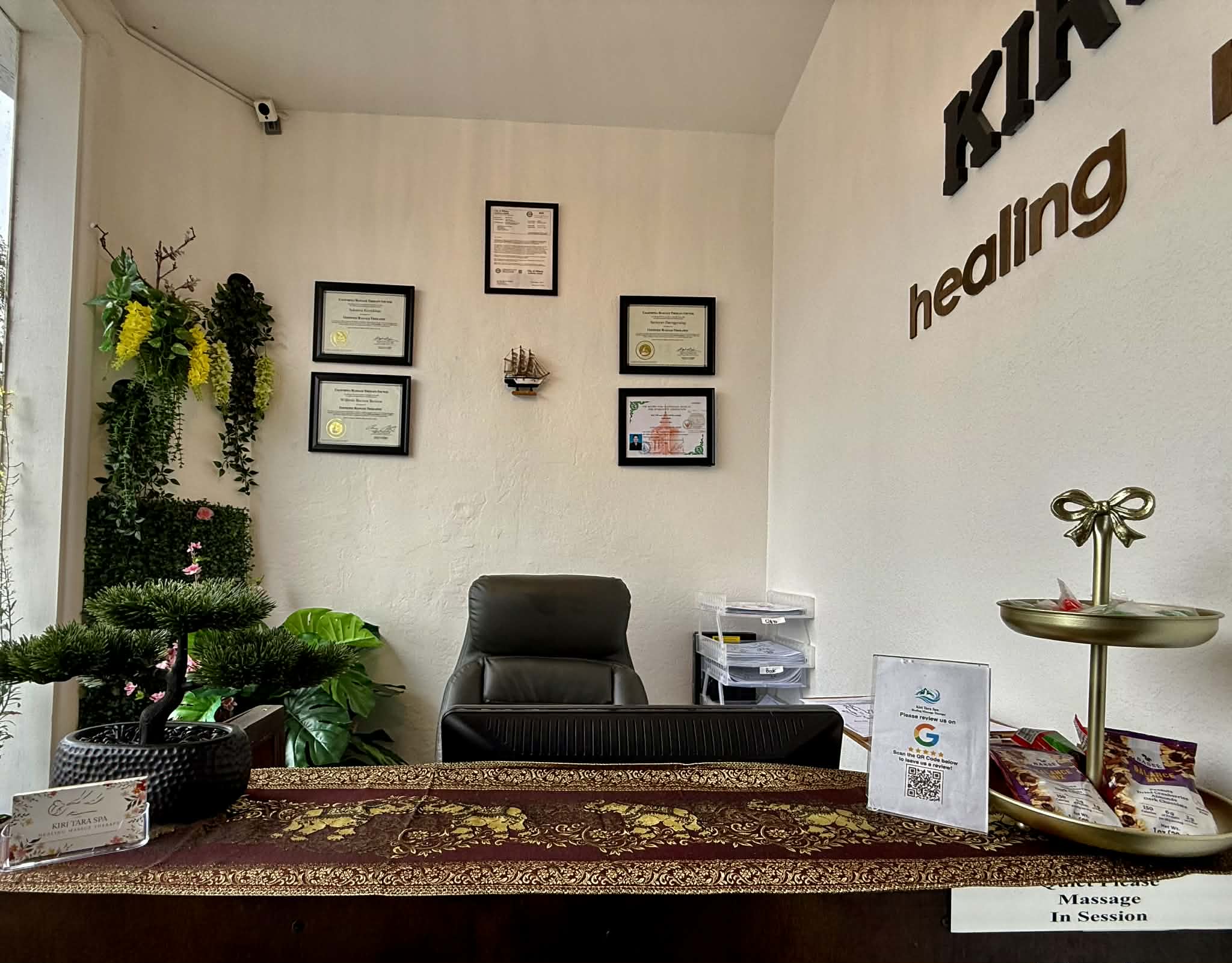front desk kiri tara spa